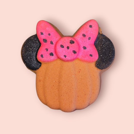 Shaken Not Stirred Pumpkin Bow BathBomb