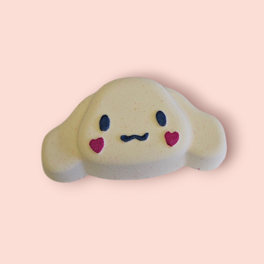 Strawbody Cinnamon Roll BathBomb
