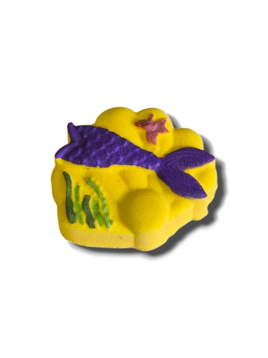 Berry Crush Mermaid Shell BathBomb